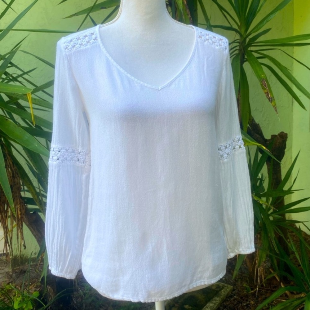 Lilly Pulitzer V neck White Eyelet Blouse